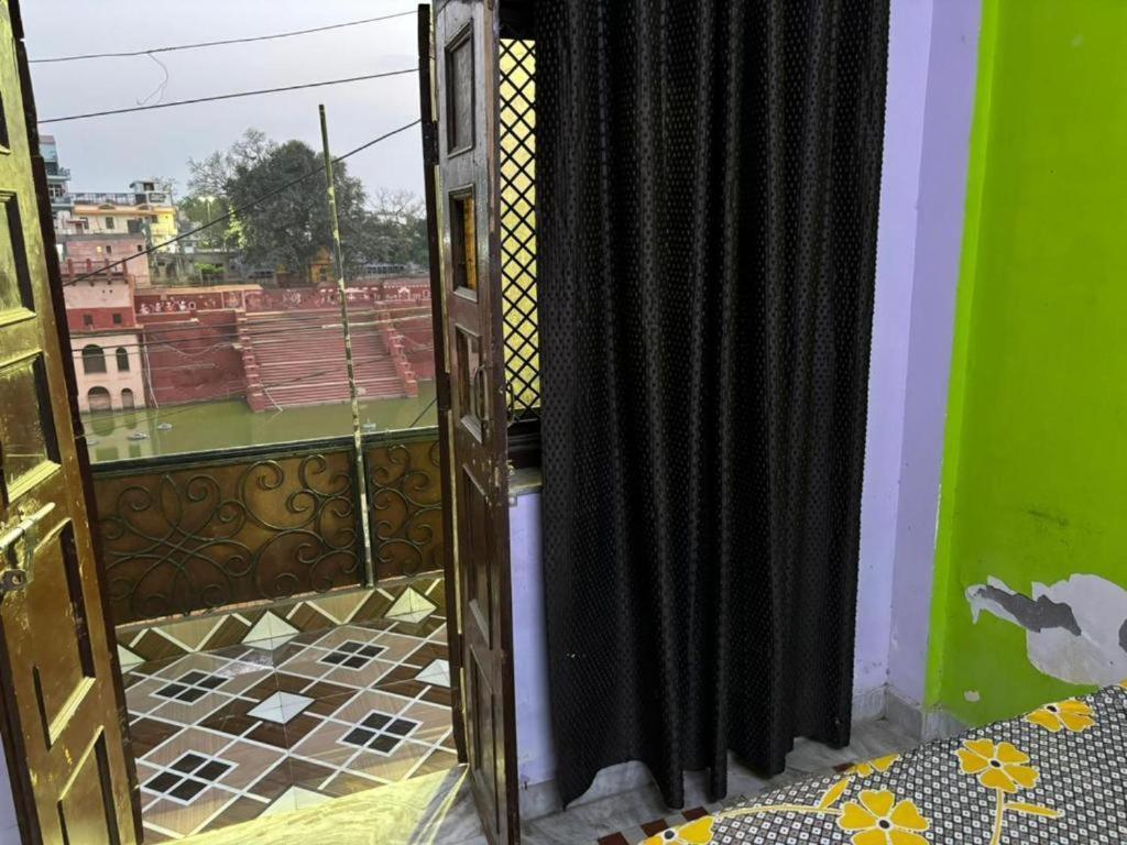 Maatu Shri Comfort Stay-Guest House Mathura Exterior foto